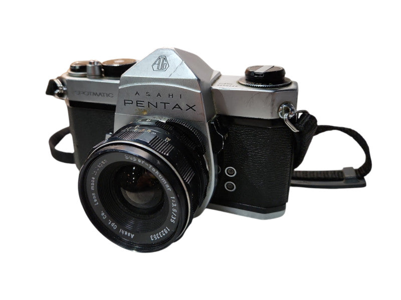 Asahi Pentax Spotmatic SP with the Super-Takumar 1:3.5/35 Lens, READ