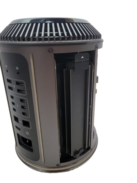 2013 Apple Mac Pro A1481 16GB RAM 256GB SSD (READ) %