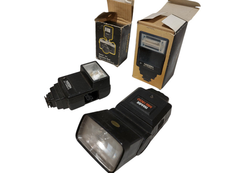 Bundle of 4 Vintage Camera Electronic Flashers , Keystone , Nissin , Image  =
