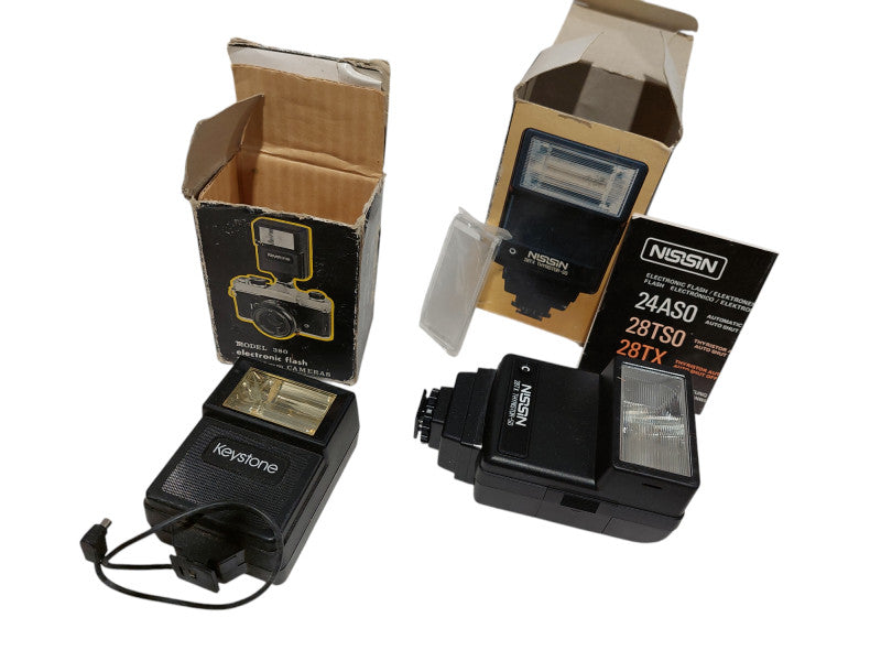 Bundle of 4 Vintage Camera Electronic Flashers , Keystone , Nissin , Image  =