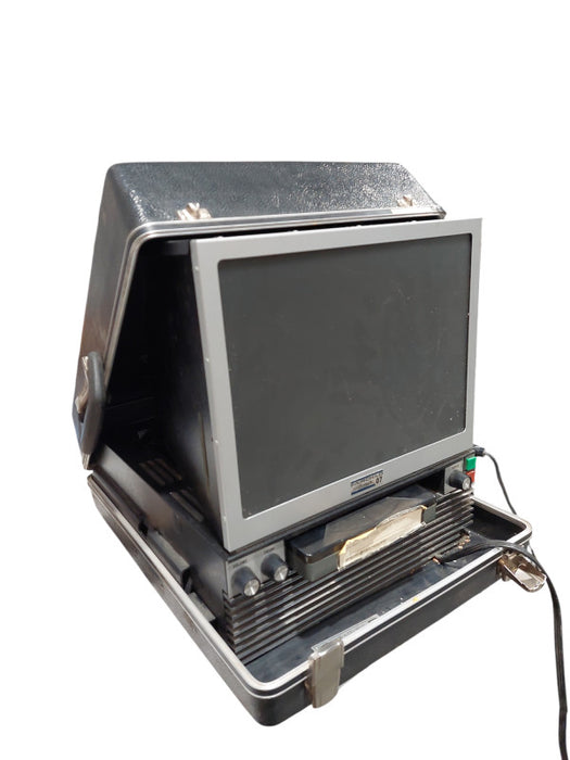FairChild Super 8MM Sound Projector Seventy07 Model:707-03C built in screen =