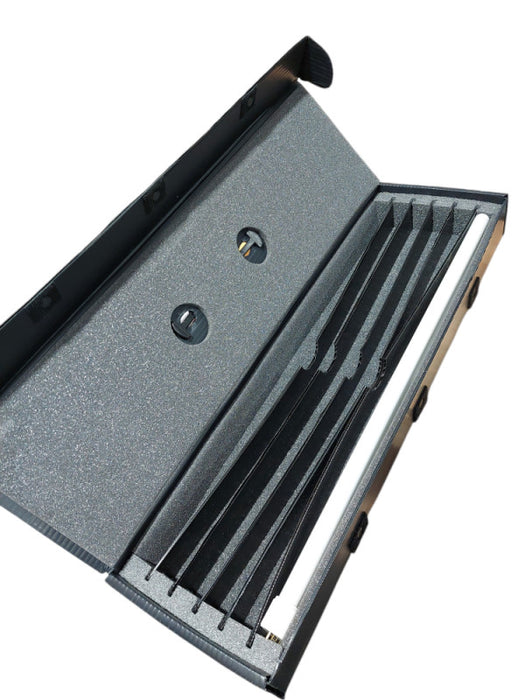 Kino Flo Diva Lite 400 Model:DIV-400U Complete Kit with Spare Bulb & Case  =