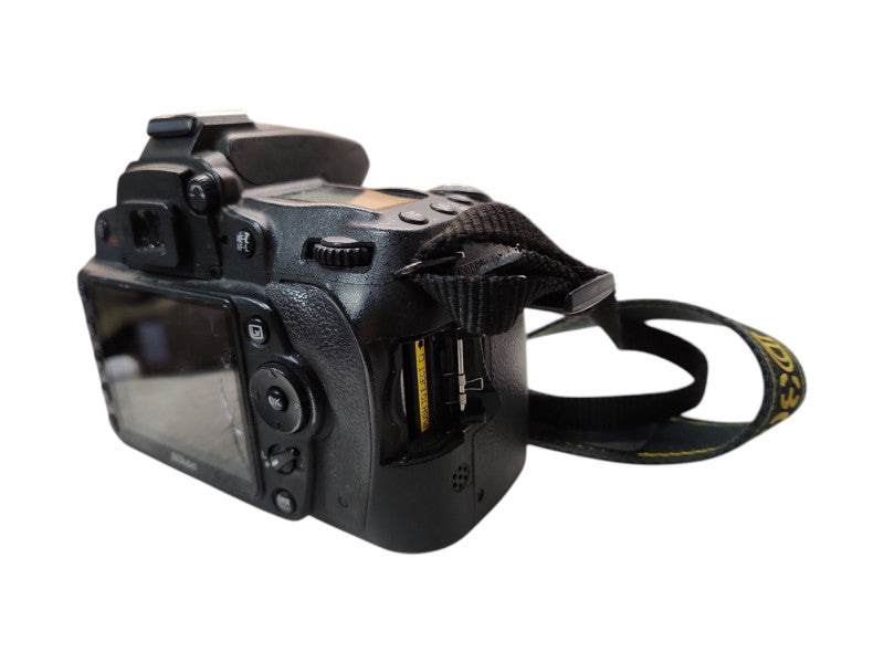 Nikon D90 12.3 MP DSLR Camera Body Only, No Battery, READ