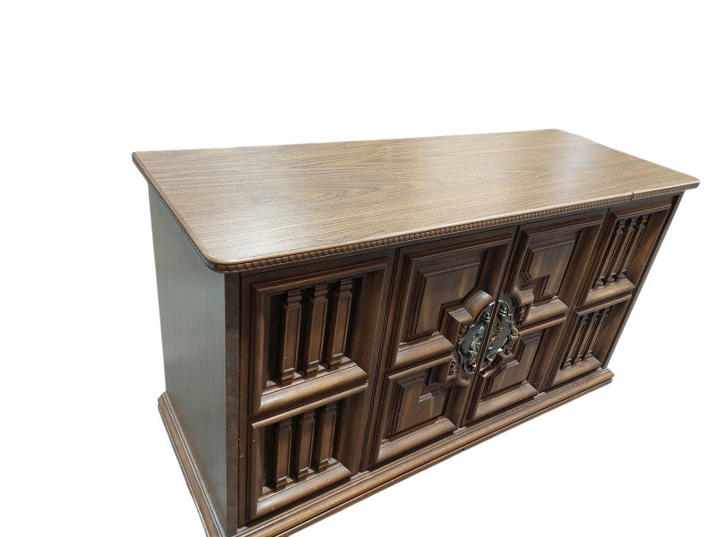 Vintage Fleetwood Radio Stereo Vinyl, 8 Track Furniture Piece Model: 1S3592 =