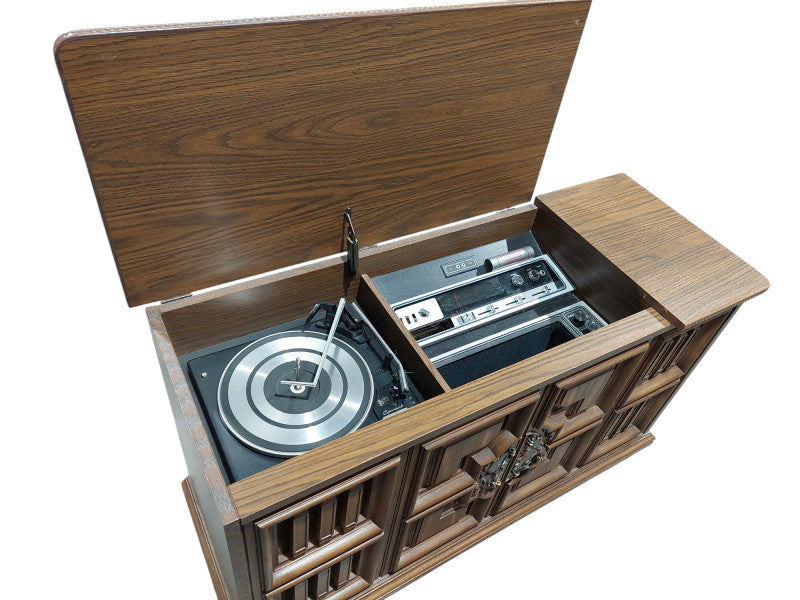 Vintage Fleetwood Radio Stereo Vinyl, 8 Track Furniture Piece Model: 1S3592 =