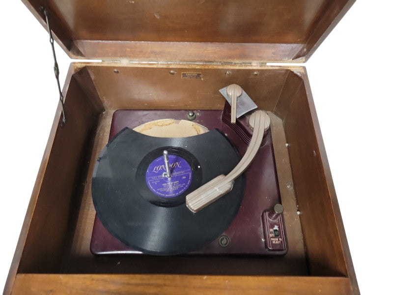 vintage Emerson Radio WOOD TABLE Radio, READ _