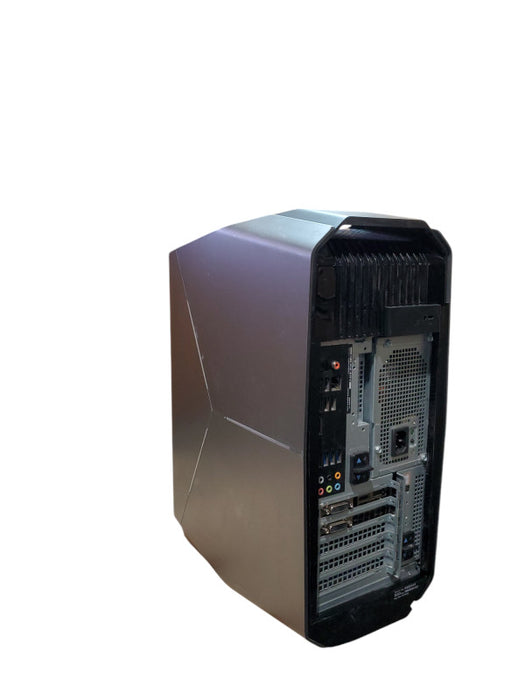 Dell Alienware Aurora R8  i7-9700K CPU@3.6GHz 16GB RAM EVGA GTX 790 4GB