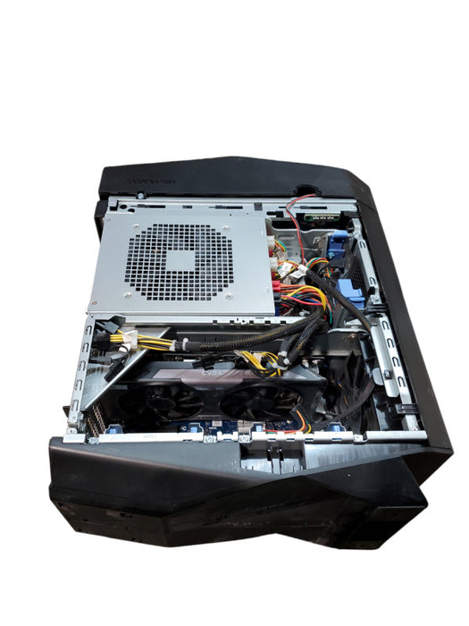 Dell Alienware Aurora R8  i7-9700K CPU@3.6GHz 16GB RAM EVGA GTX 790 4GB