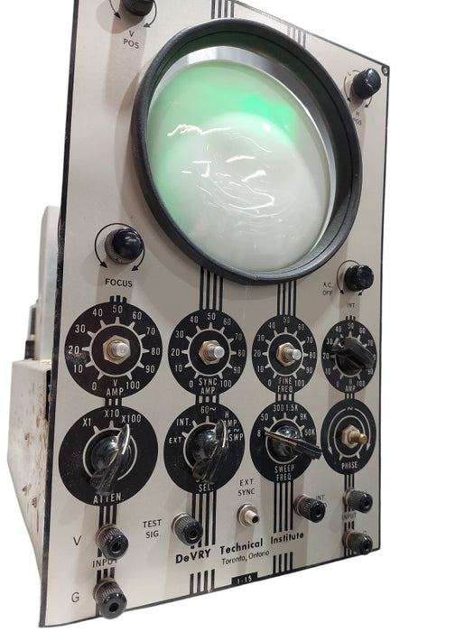 Vintage 1960's DeVry Technical Institute 1-15 Waveform Oscilloscope  =