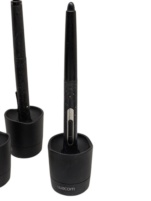 Assorted Wacom Fountain Pens 9x Pens and 6x Pen Holders    -