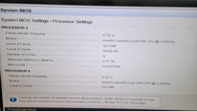 Dell PowerEdge R940 - 4x Xeon Gold 5118 224GB DDR4 NO RAID 2x 1600W PSU %
