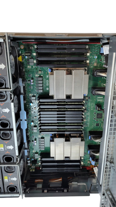 Dell PowerEdge R940 - 4x Xeon Gold 5118 224GB DDR4 NO RAID 2x 1600W PSU %