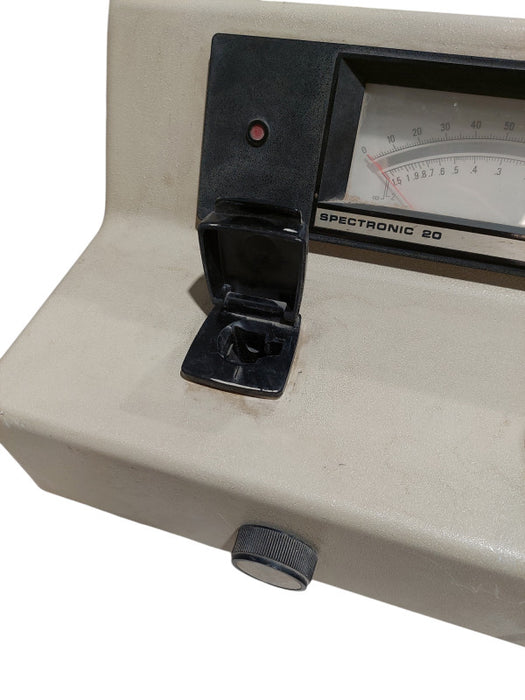 Bausch & Lomb Spectronic 20 Visual Spectrometer  =
