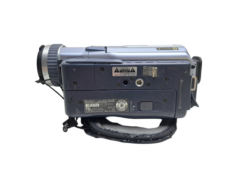 Sony DCR-TRV340 Digital8 Hi8 8mm Video8 Camcorder w/ Accessories *READ*