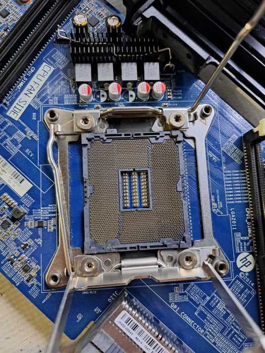 Genuine OEM HP Z640 Workstation 2nd CPU Riser Board Kit 736520-001 w/ Fan