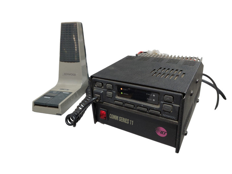 Kenwood Comm Series 2 Base Station & Kenwood KSC-15 Handheld Radio/ Charger =