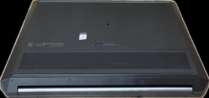 HP ZBook 17 G5 4K XEON 2186M QUADRO P5200 16GB GPU 32GB 512SSD  Lap200