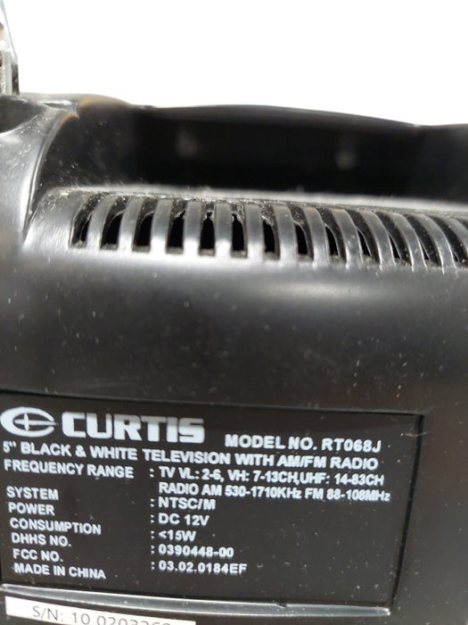 Curtis Car Tv 5" Black n White & Radio AM/FM with Car Adaptor w manual =