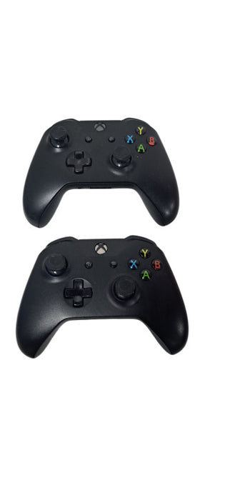 Set of 2x Xbox One Wireless BT Controller