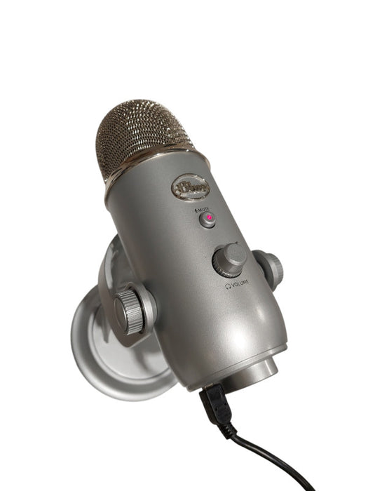Blue Yeti  Stereo USB Microphone Silver/Chrome  =