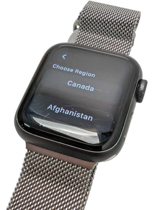 Apple Watch SE 40mm Aluminum Ceramic Unlocked READ   -