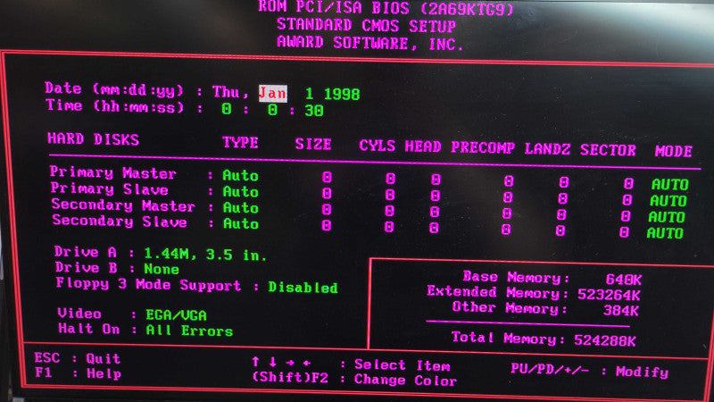 Intel Pentium III-MMX @ 450MHz Tekram P6B40-A4X 512MB RAM  %