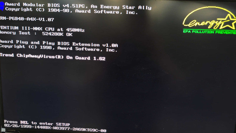Intel Pentium III-MMX @ 450MHz Tekram P6B40-A4X 512MB RAM  %