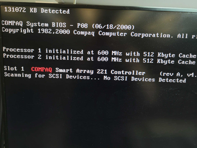 COMPAQ PROLIANT PL1600R - 2x Pentium III @ 600Mhz 128MB RAM Smart 221 240W  %
