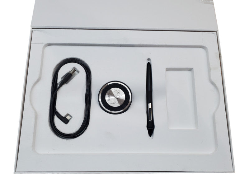 WACOM Intuos Pro Tablet PTH-660 with USB Cable, Pen Stylus and Stand