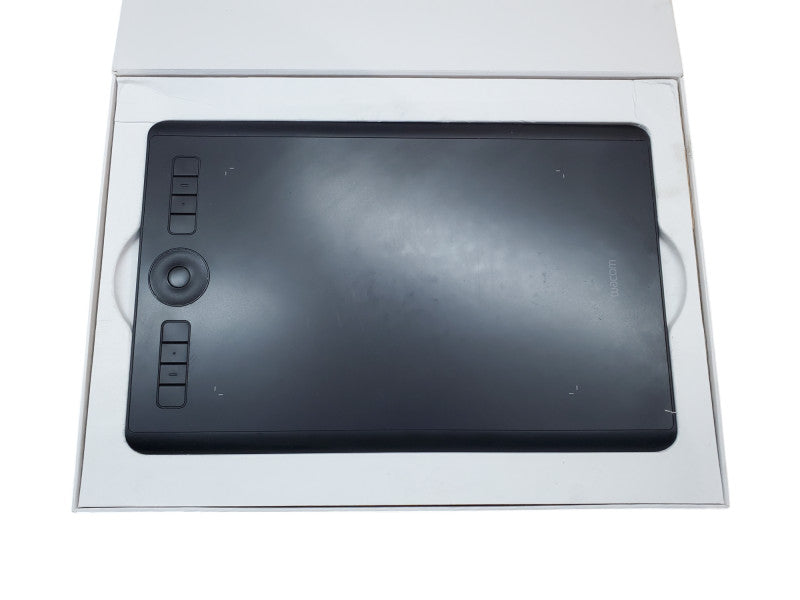 WACOM Intuos Pro Tablet PTH-660 with USB Cable, Pen Stylus and Stand