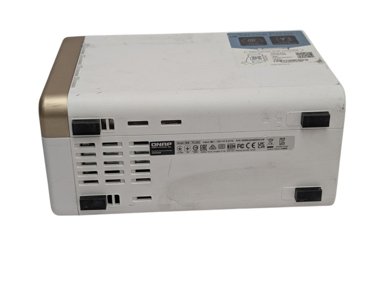 QNAP TS-262 2x 3.5 inch Bay & 2x NVMe NAS with 2x 4TB HDDs installed  -