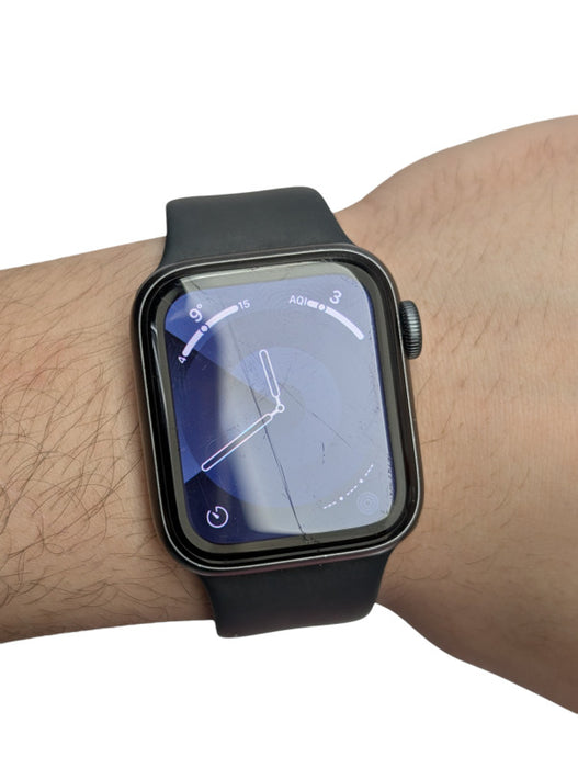 Apple Watch Series 6 40mm Aluminum & Ceramic A2293 READ  -