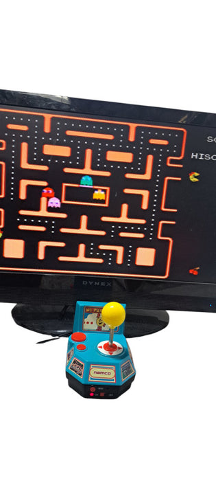 Ms. Pac-Man 5 in 1 Plug and Play 2004 Jakks Pacific TV Namco Video Game
