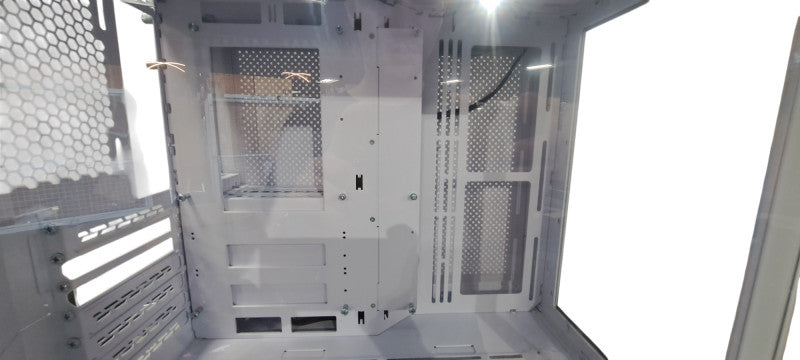 LIAN LI O11 Tempered Glass ATX Tower Case