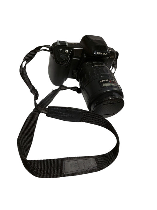 Pentax PZ10 35mm Camera with Pentax 28-105 with Battery Made in Japan =
