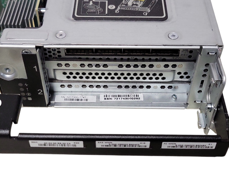 NETAPP 111-02493+B1 Storage Controller Module NetApp FAS8200 _