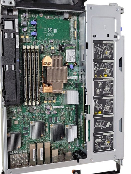 NETAPP 111-02493+B1 Storage Controller Module NetApp FAS8200 _