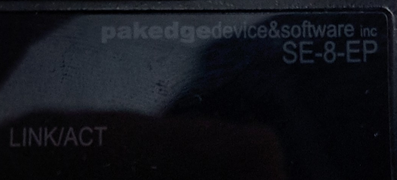 Pakedge SE-8-EP Managed Switch