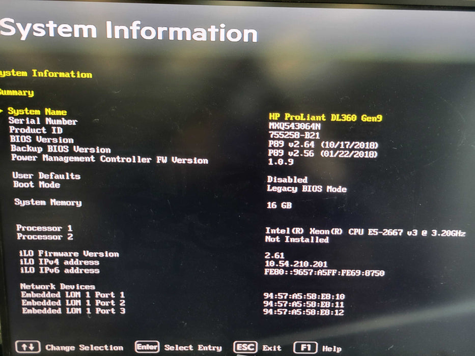 HP ProLiant DL360 Gen9 - Xeon E5-2667 v3 32GB DDR4 P440ar 2x800W PSU % %