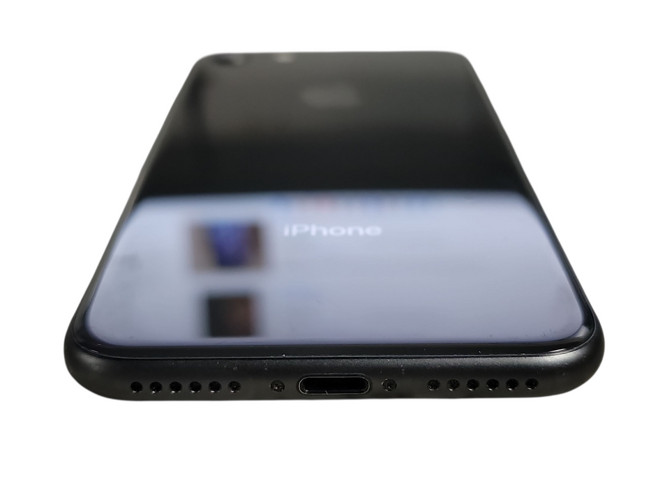 Apple iPhone 8 - 64GB - Space Gray [A1905] Q