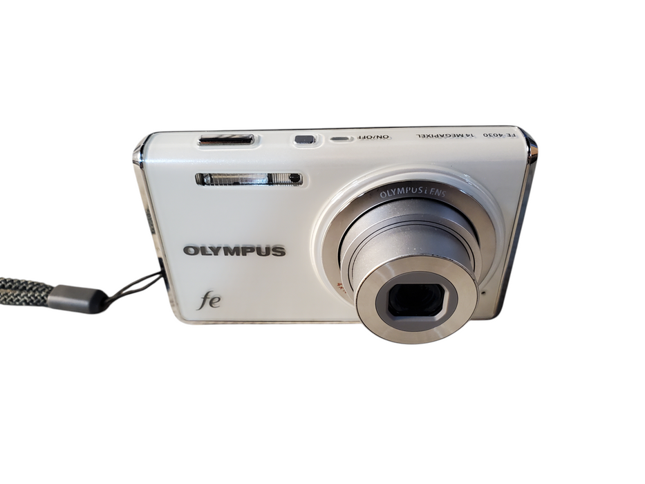 Olympus FE-4030 Compact Digital Camera 14MP Works LCD display dark spot