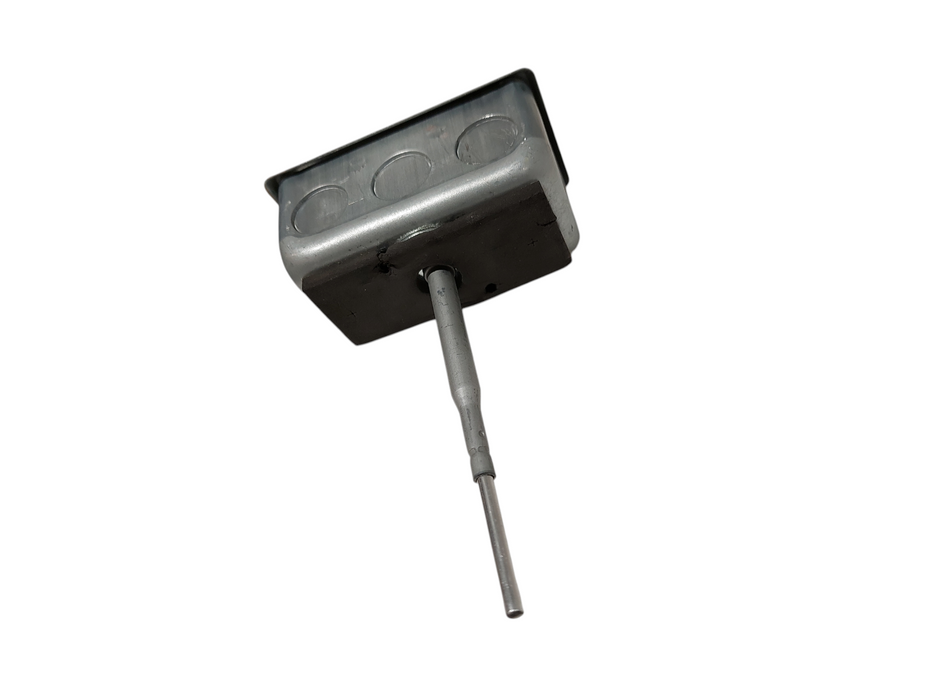 Siemens Duct Temp Sensor 4" Probe PN: QAM2012.010 MN: 011907 =