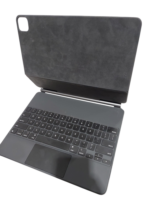 Apple Model: A2480 Magic Keyboard for iPad Pro (12.9 Inch) Q=
