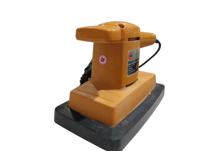 Black & Decker Dual Action Sander  =