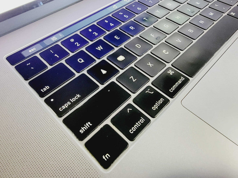 Apple Macbook Pro 2018 15" 6-Core i7-8850H @ 2.6GHz 16GB DDR4 500GB SSD (