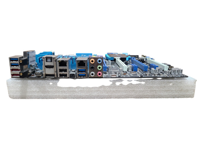 ASUS PBZ77-V PREMIUM Motherboard w/ Core i7-3770 *READ*