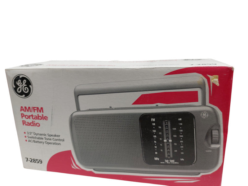 GE AM/FM Portable Radio in box =
