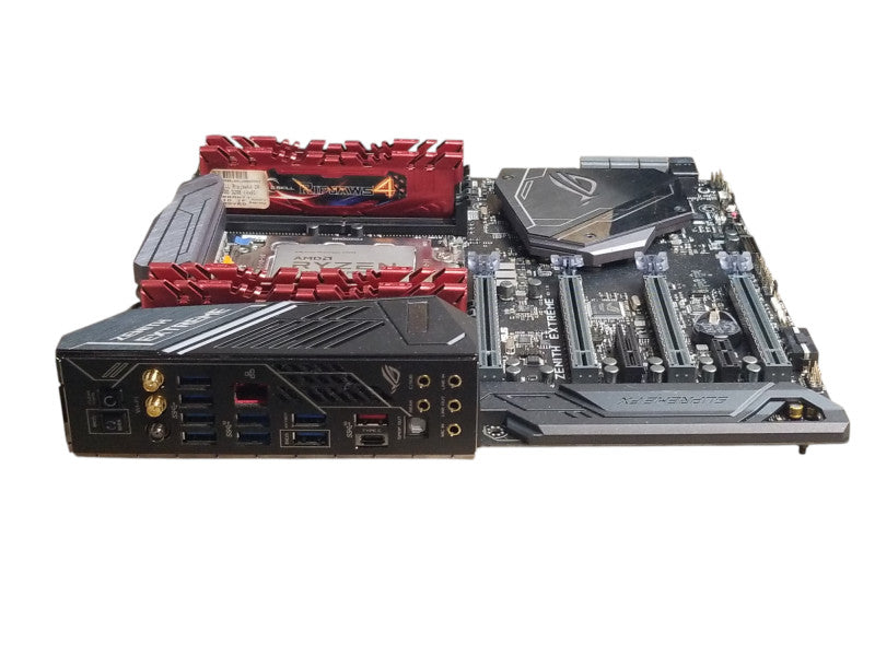 Motherbord ROG ZENITH EXTREME with AMD Threadripper 2990WX 32-core