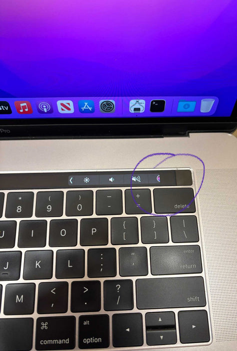 Apple MacBook Pro 15" 2016 i7-6920HQ Radeon Pro 460 4GB GPU 16GB 1TB READ!