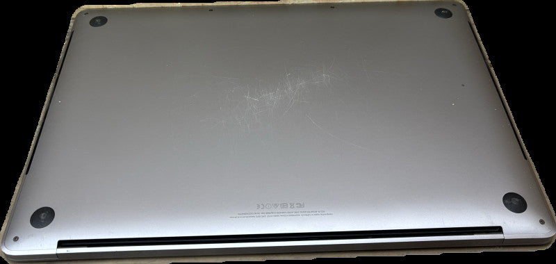 Apple MacBook Pro 15" 2016 i7-6920HQ Radeon Pro 460 4GB GPU 16GB 1TB READ!